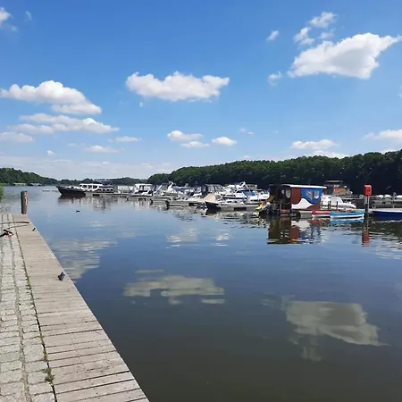 In Am Mueritzsee, Cleaning Included 아파트 *