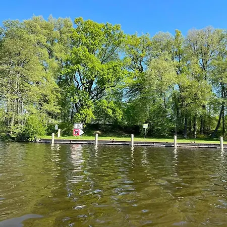 In Am Mueritzsee, Cleaning Included 아파트